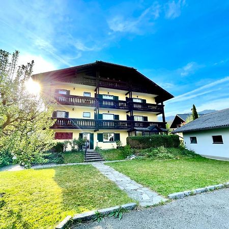Whats-App Self-Check-In - Villa Maria Theresia Bad Goisern am Hallstättersee Exterior foto