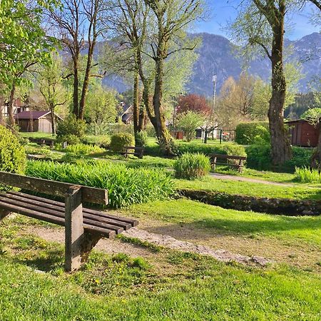 Whats-App Self-Check-In - Villa Maria Theresia Bad Goisern am Hallstättersee Exterior foto