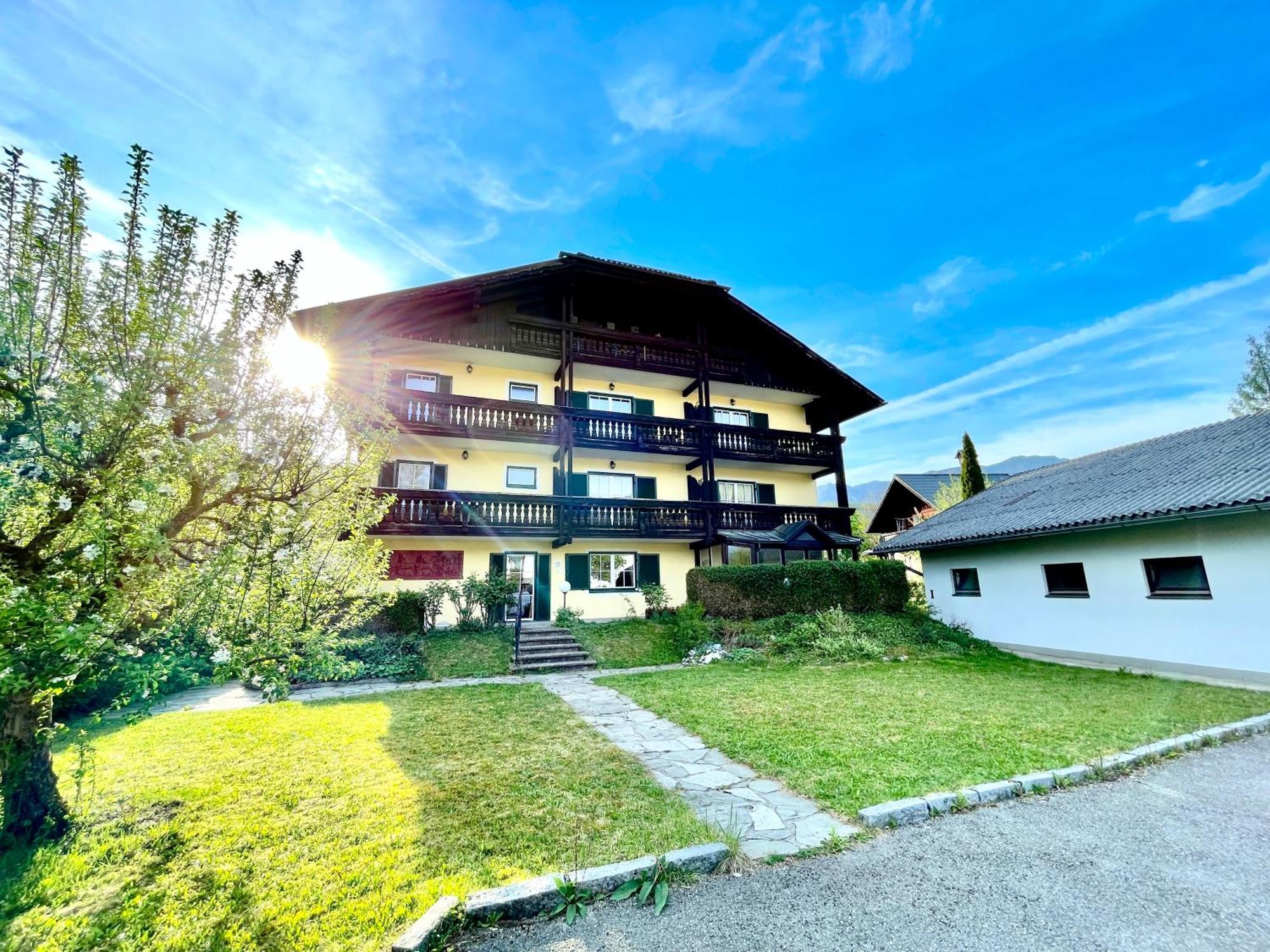 Whats-App Self-Check-In - Villa Maria Theresia Bad Goisern am Hallstättersee Exterior foto