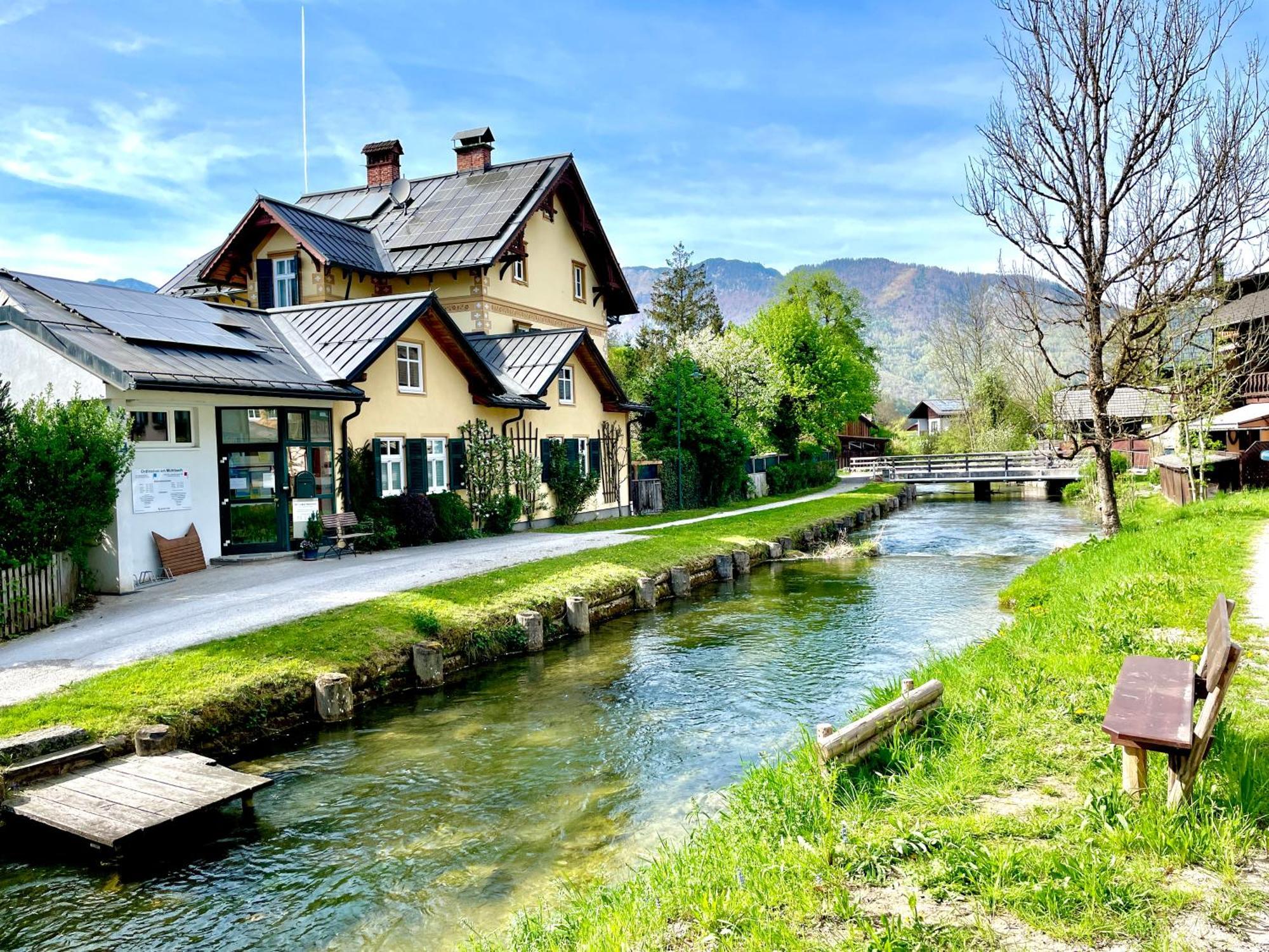Whats-App Self-Check-In - Villa Maria Theresia Bad Goisern am Hallstättersee Exterior foto