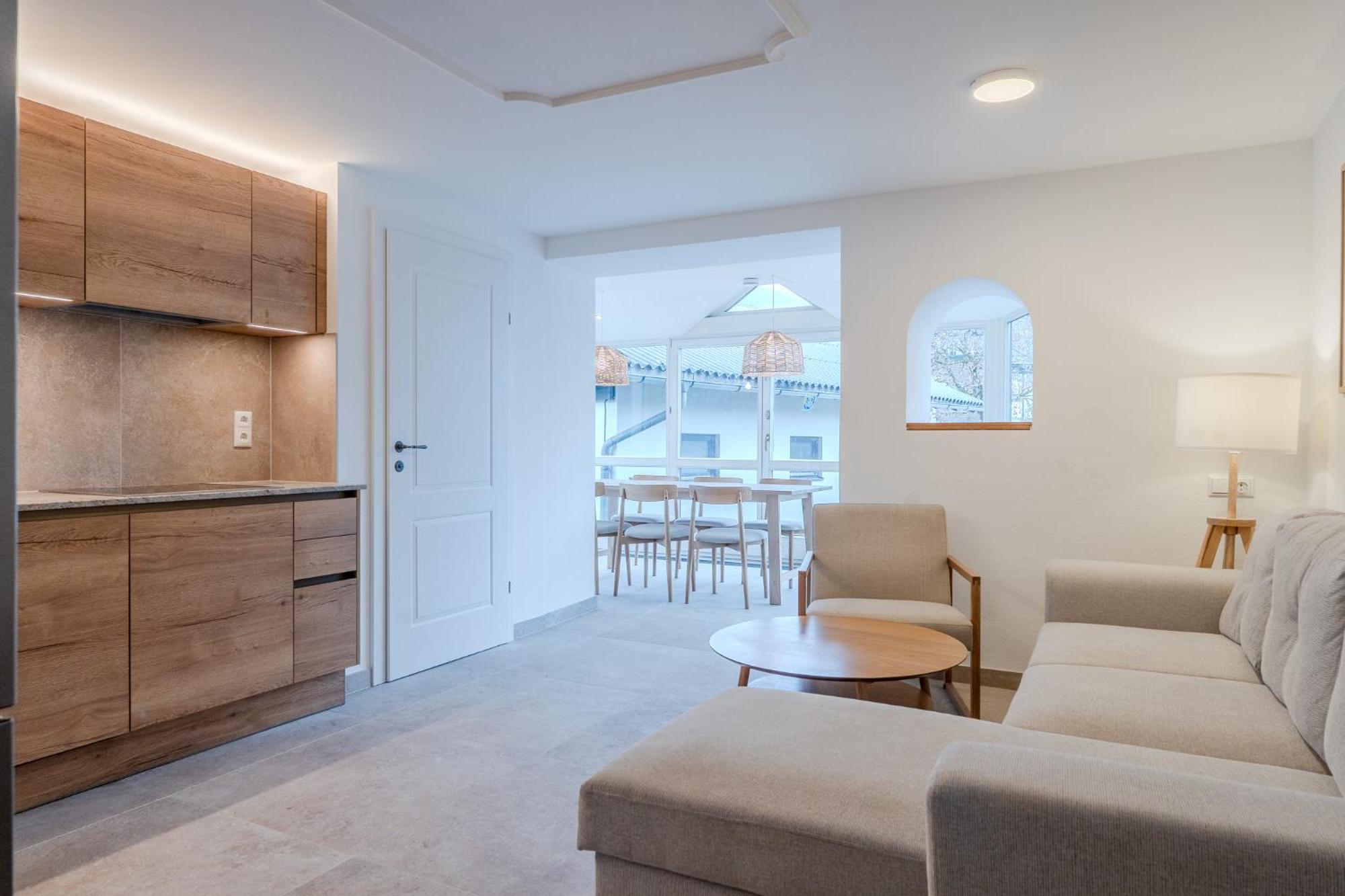 Whats-App Self-Check-In - Villa Maria Theresia Bad Goisern am Hallstättersee Zimmer foto