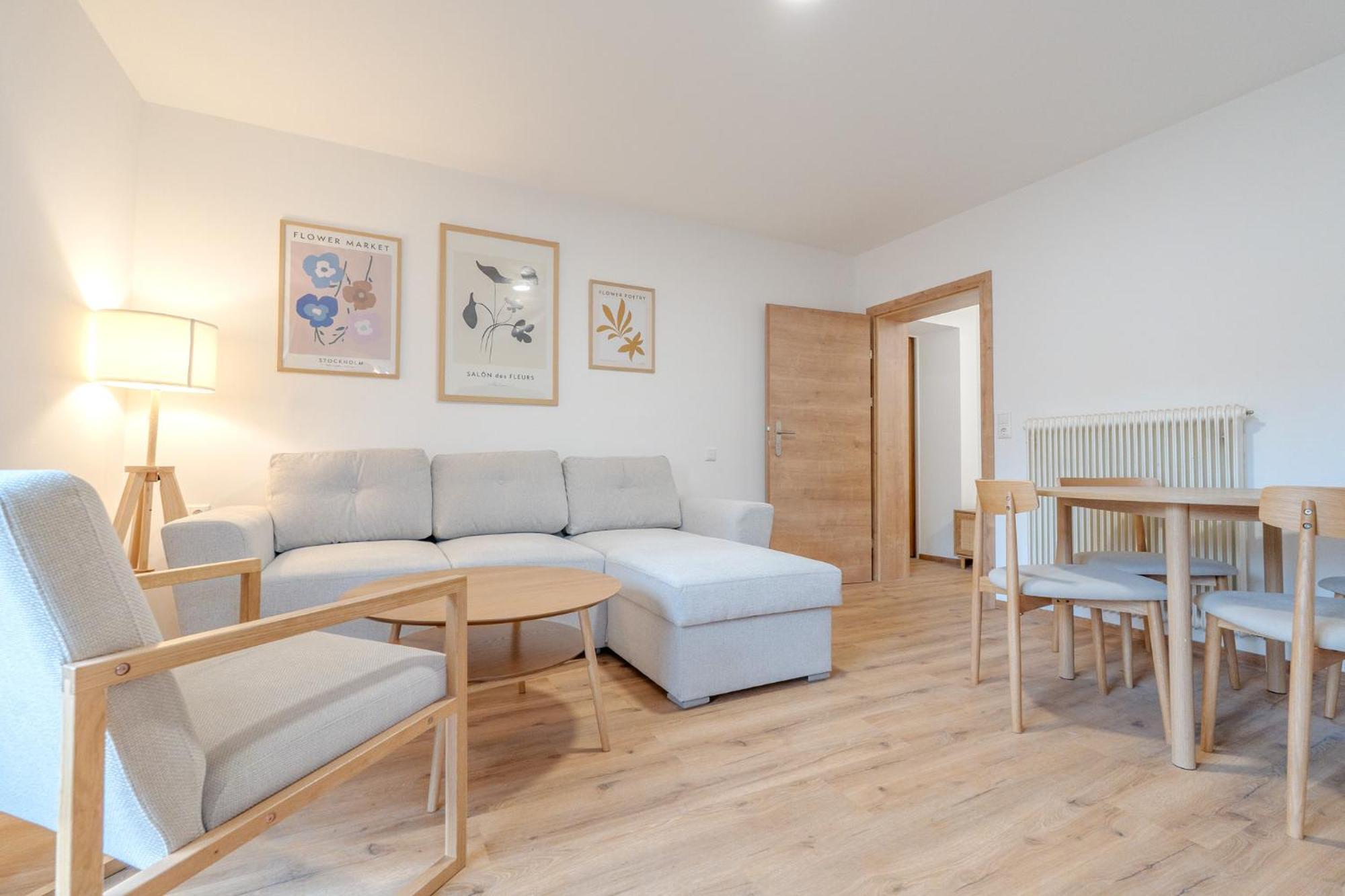 Whats-App Self-Check-In - Villa Maria Theresia Bad Goisern am Hallstättersee Zimmer foto